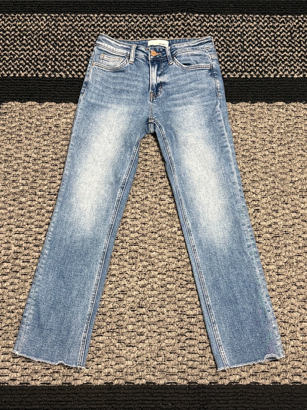 Vervet High Rise Straight Leg Jeans Sz 26 Raw Hem Faded Casual Classic Denim